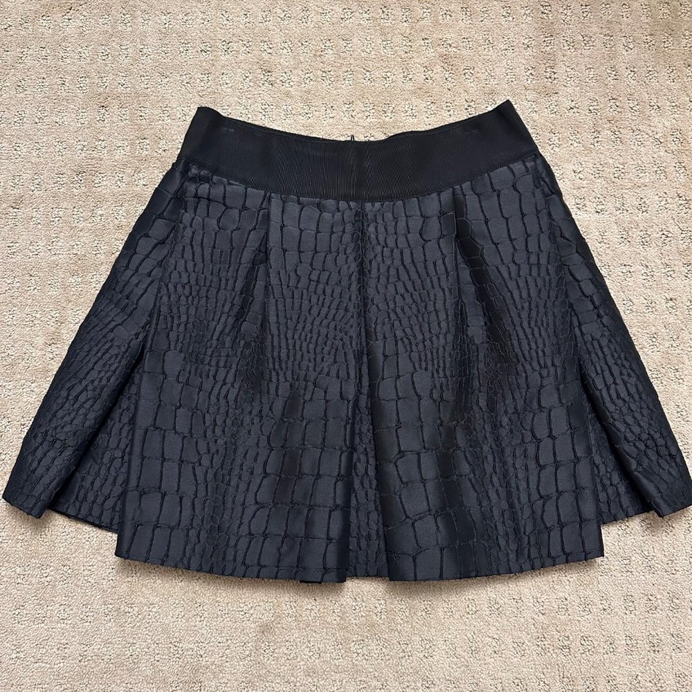 EUC Black Philosophy di Alberta Ferretti Croc Stitch Pattern Flare Skirt Sz 4